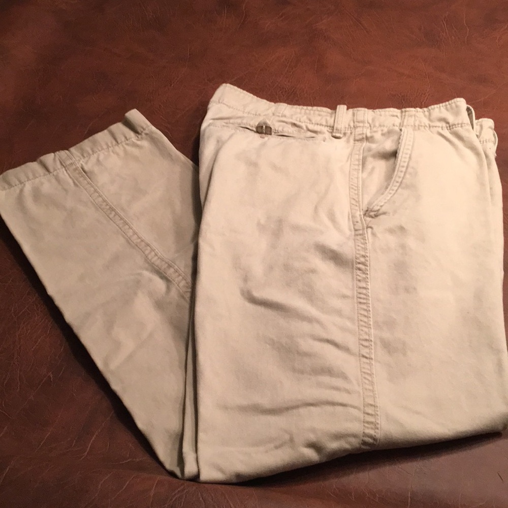 American Eagle flat front khakis